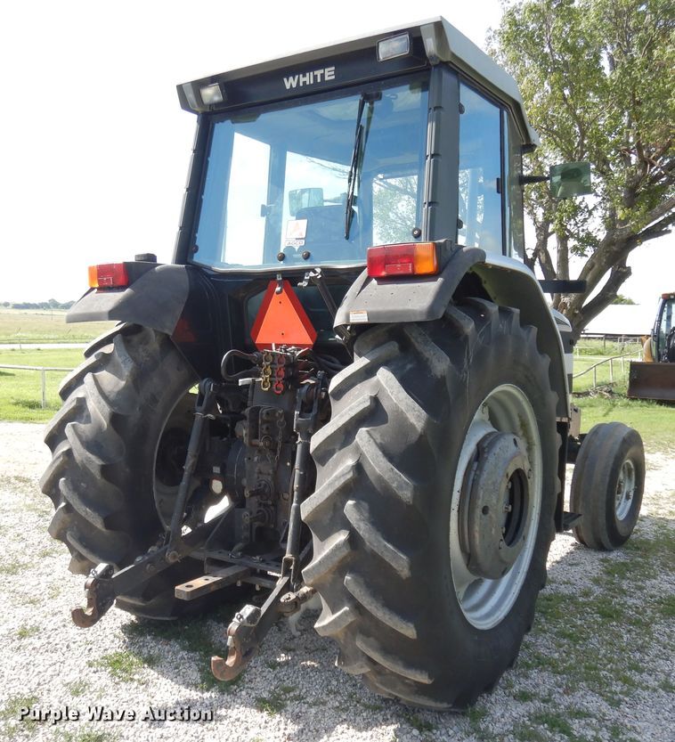 image for item FI9859 1992 White 6105 tractor