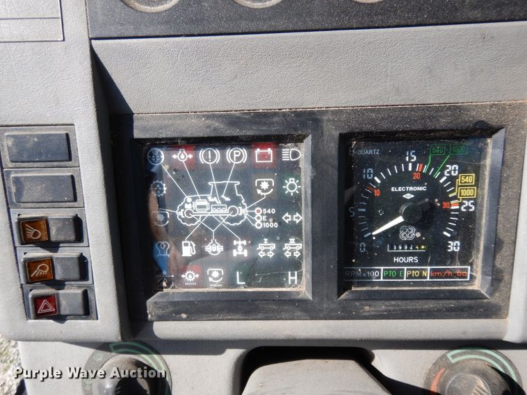 image for item FI9859 1992 White 6105 tractor