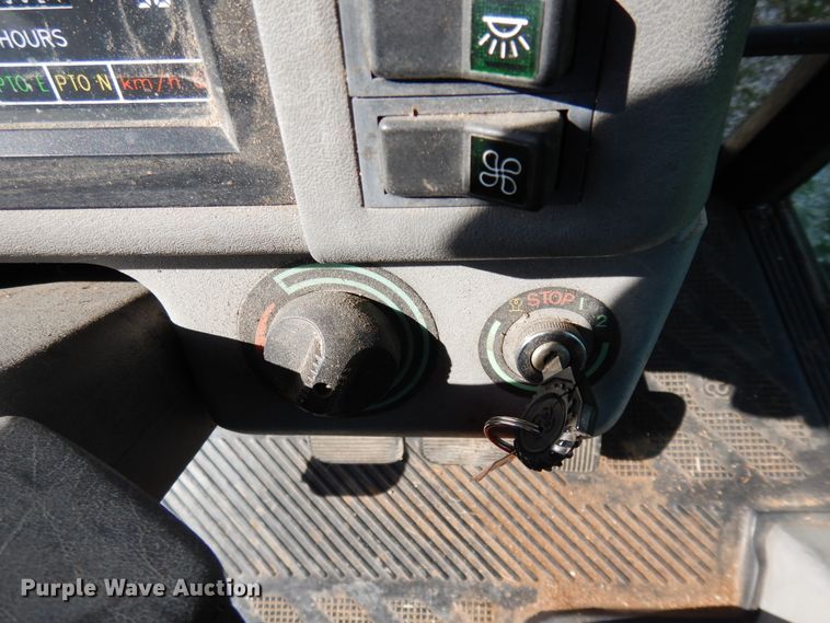 image for item FI9859 1992 White 6105 tractor