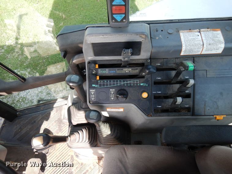 image for item FI9859 1992 White 6105 tractor