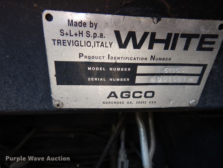 image for item FI9859 1992 White 6105 tractor