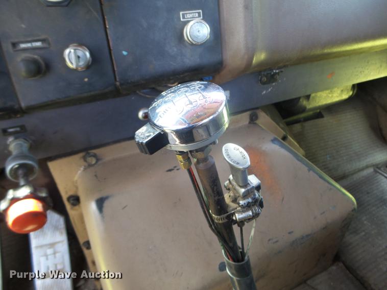 image for item FM9363 1981 International Paystar 5000 log loader truck