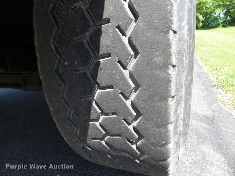 image for item FM9363 1981 International Paystar 5000 log loader truck