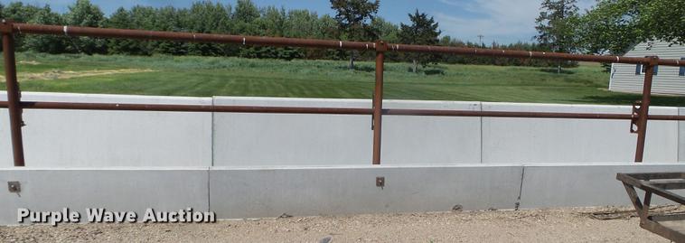 image for item FM9380 Fence line feed bunks