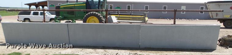 image for item FM9380 Fence line feed bunks