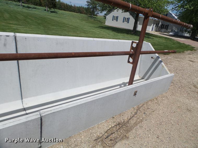 image for item FM9380 Fence line feed bunks