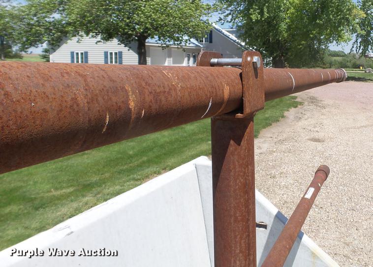 image for item FM9380 Fence line feed bunks