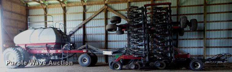 image for item FM9381 Case IH SDX40 air seeder