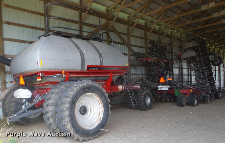 image for item FM9381 Case IH SDX40 air seeder