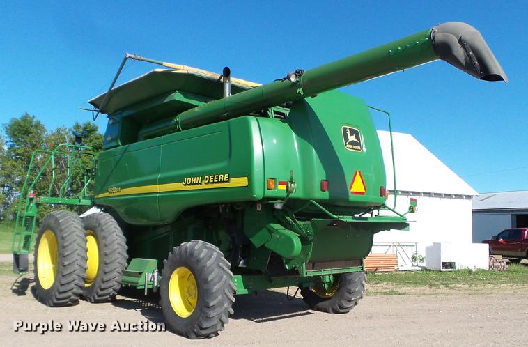 image for item FM9387 2000 John Deere 9650 STS RWA combine