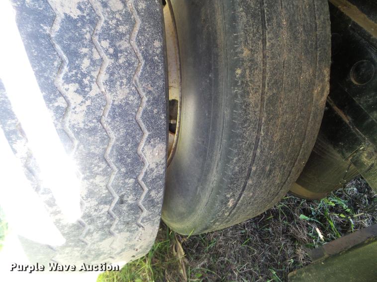 image for item FM9391 1997 Fiat flatbed trailer