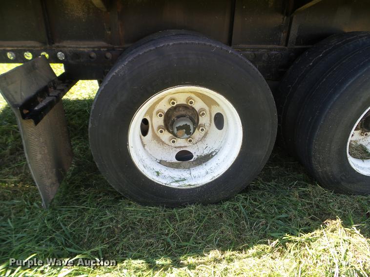 image for item FM9391 1997 Fiat flatbed trailer