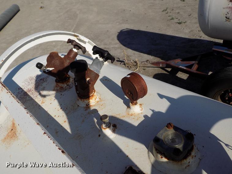 image for item FN9508 Anhydrous ammonia tank