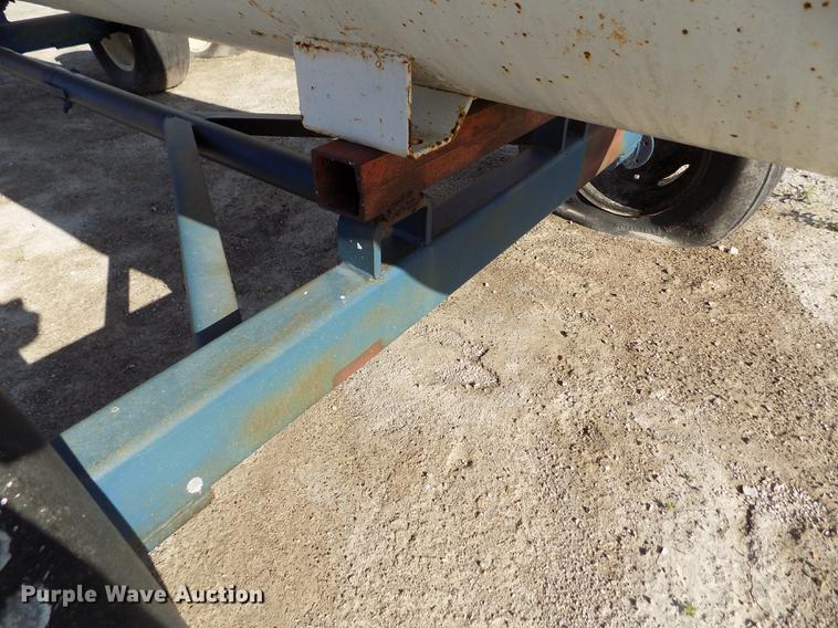 image for item FN9509 Trinity anhydrous ammonia tank
