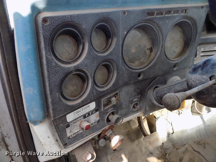 image for item FN9511 1979 GMC 7000 tank truck