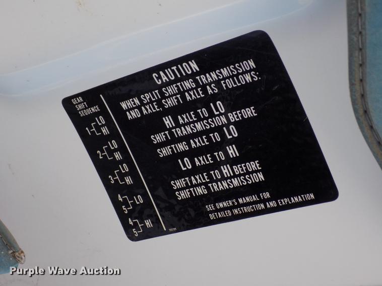 image for item FN9511 1979 GMC 7000 tank truck