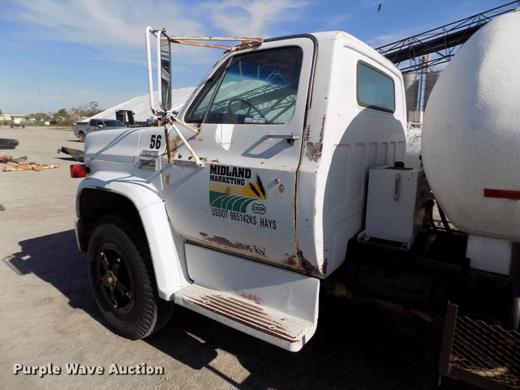 image for item FN9511 1979 GMC 7000 tank truck