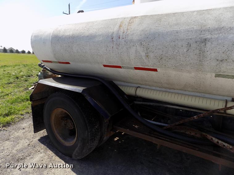 image for item FN9511 1979 GMC 7000 tank truck