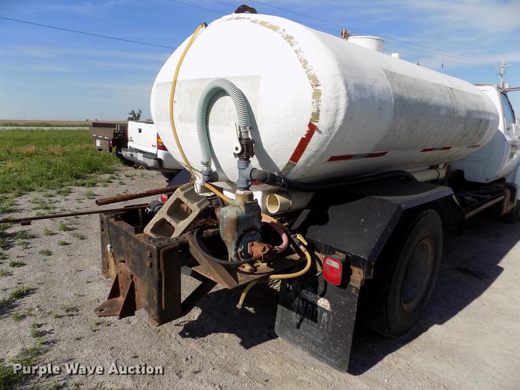 image for item FN9511 1979 GMC 7000 tank truck