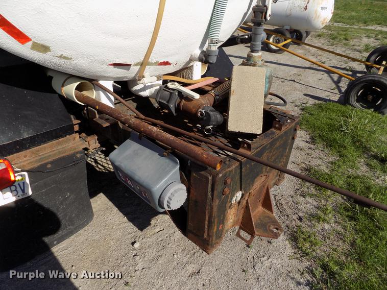 image for item FN9511 1979 GMC 7000 tank truck