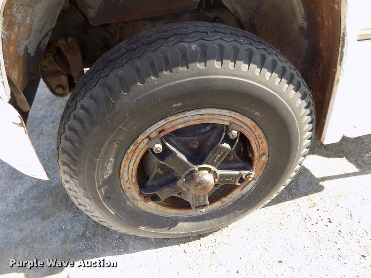 image for item FN9511 1979 GMC 7000 tank truck