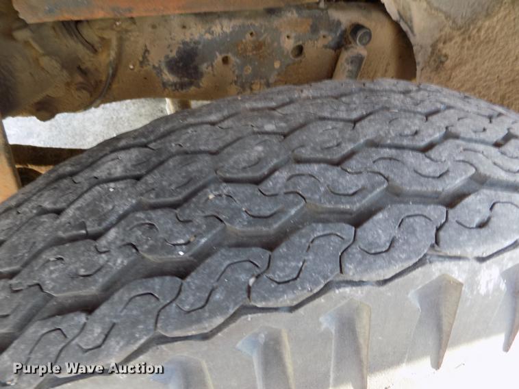 image for item FN9511 1979 GMC 7000 tank truck