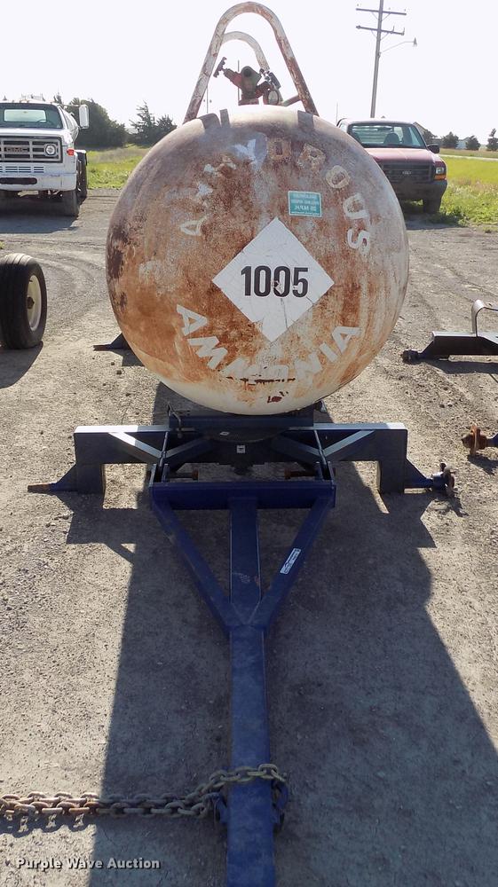 image for item FN9515 Eaton anhydrous ammonia tank