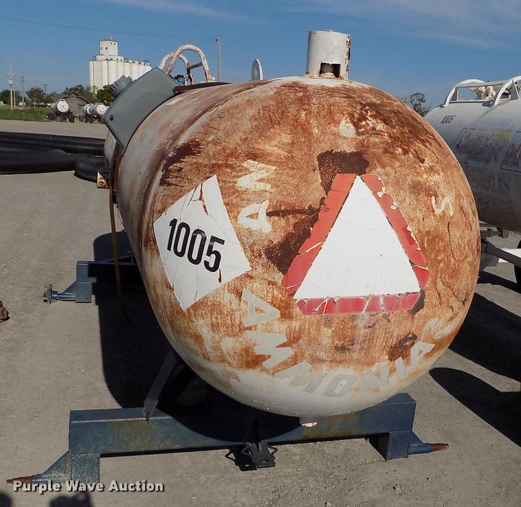 image for item FN9515 Eaton anhydrous ammonia tank