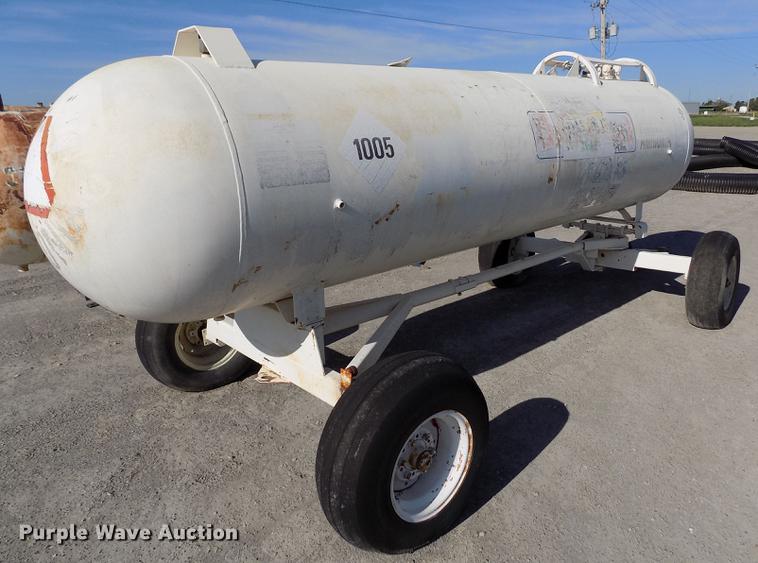 image for item FN9516 American anhydrous ammonia tank