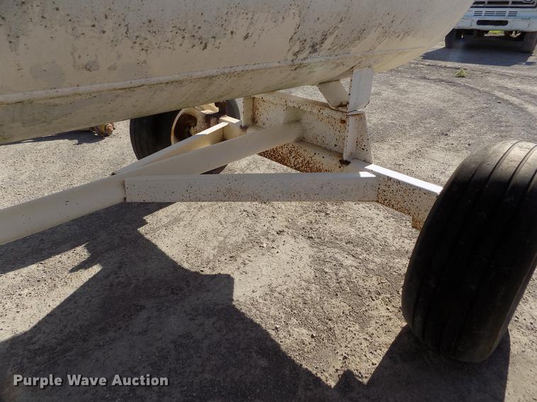 image for item FN9516 American anhydrous ammonia tank
