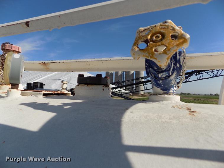 image for item FN9516 American anhydrous ammonia tank