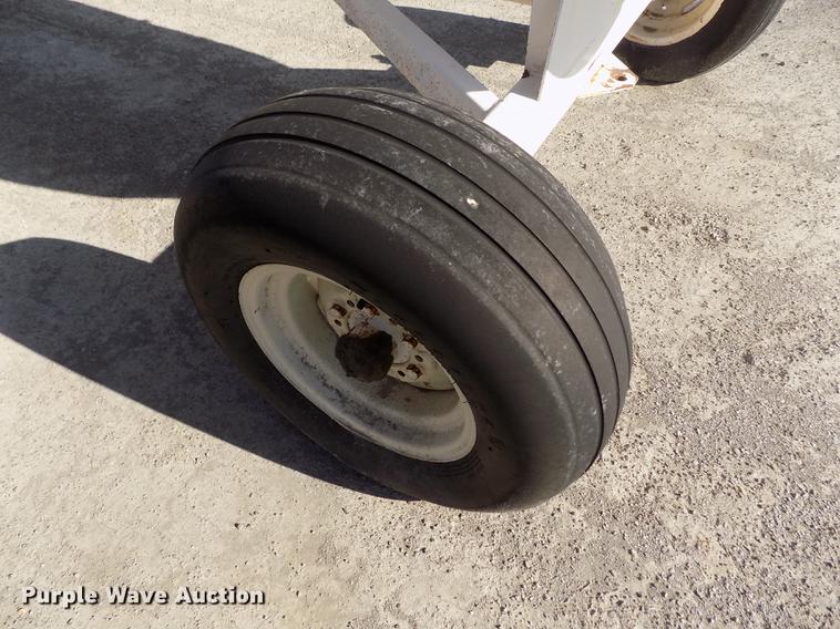 image for item FN9516 American anhydrous ammonia tank