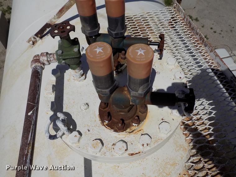 image for item FN9519 National anhydrous ammonia bulk tank