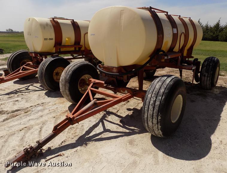 image for item FN9520 Fertilizer nurse tank trailer