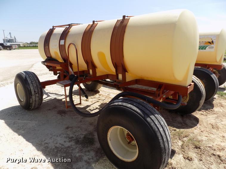 image for item FN9520 Fertilizer nurse tank trailer