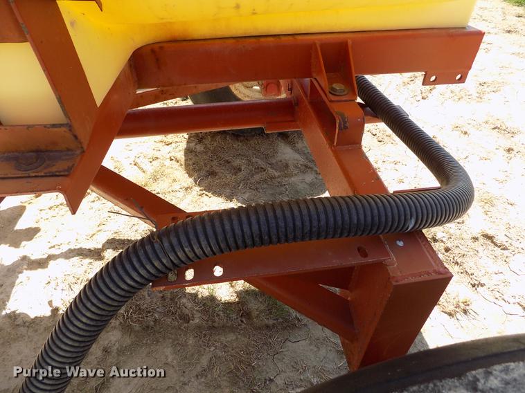 image for item FN9520 Fertilizer nurse tank trailer