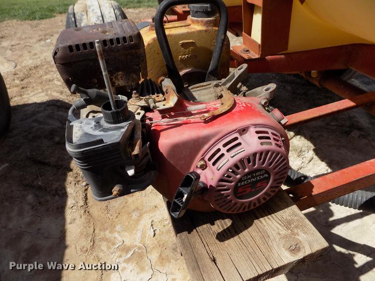 image for item FN9520 Fertilizer nurse tank trailer