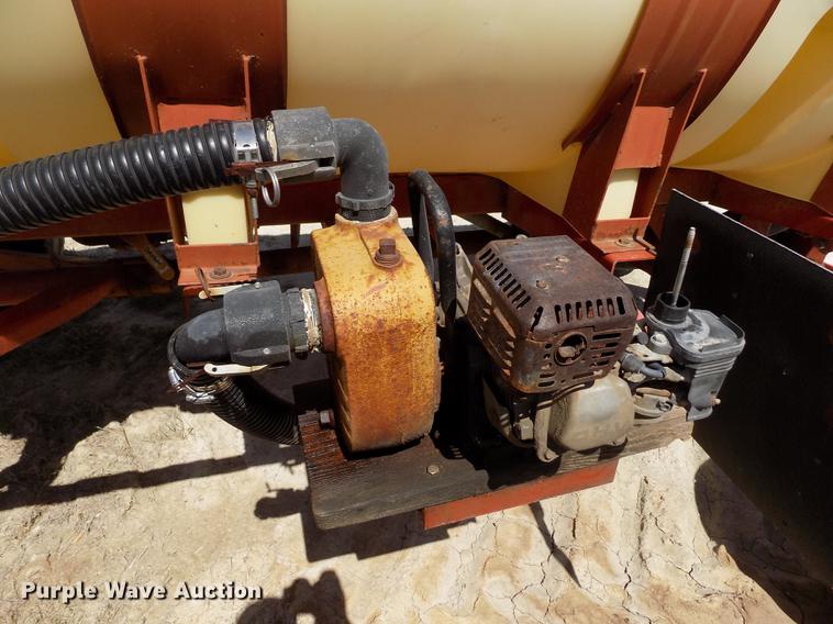 image for item FN9520 Fertilizer nurse tank trailer