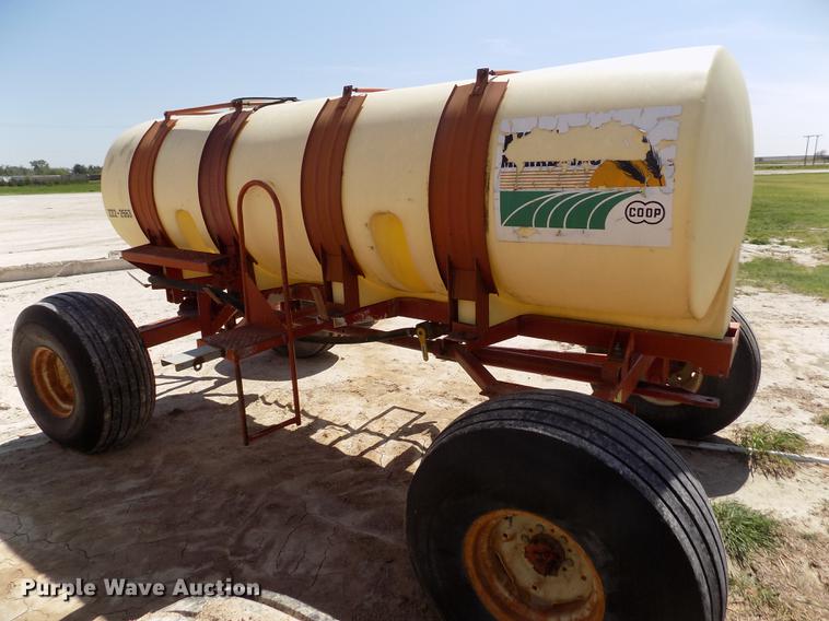image for item FN9521 Fertilizer nurse tank trailer