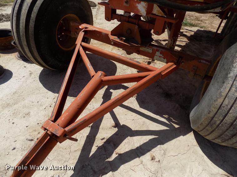 image for item FN9521 Fertilizer nurse tank trailer