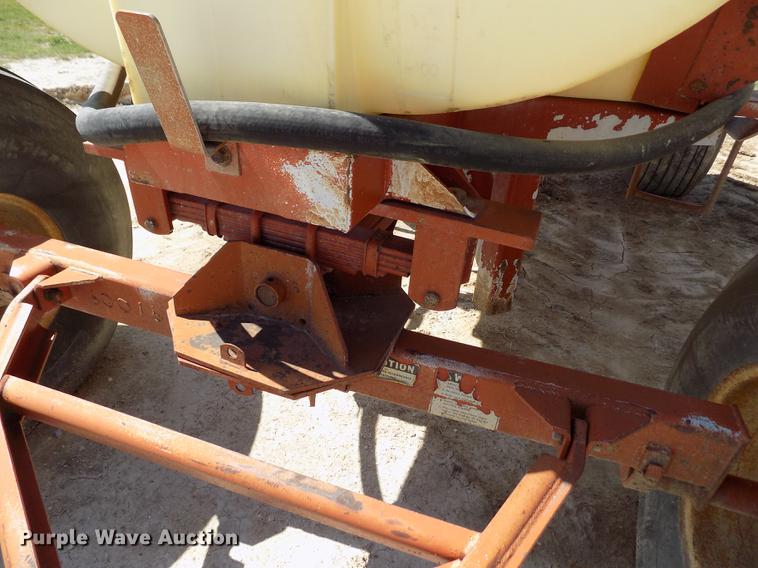 image for item FN9521 Fertilizer nurse tank trailer