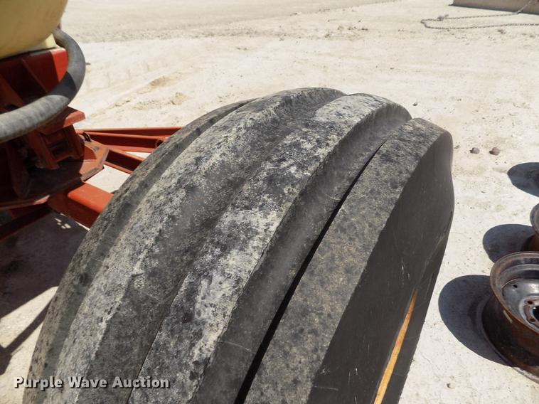 image for item FN9521 Fertilizer nurse tank trailer