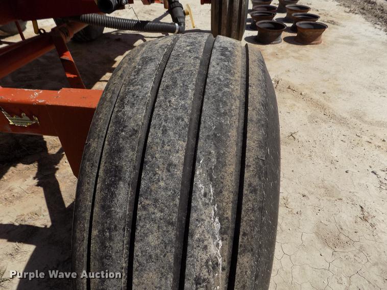 image for item FN9521 Fertilizer nurse tank trailer