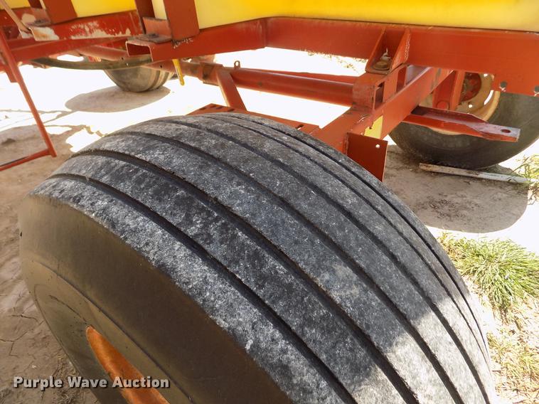 image for item FN9521 Fertilizer nurse tank trailer