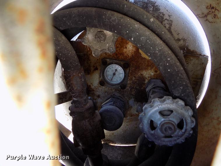 image for item FN9523 End-Fill propane tank