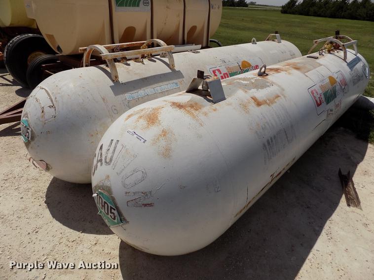 image for item FN9526 (2) Trinity anhydrous ammonia tanks