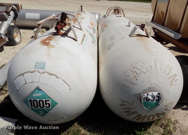image for item FN9526 (2) Trinity anhydrous ammonia tanks