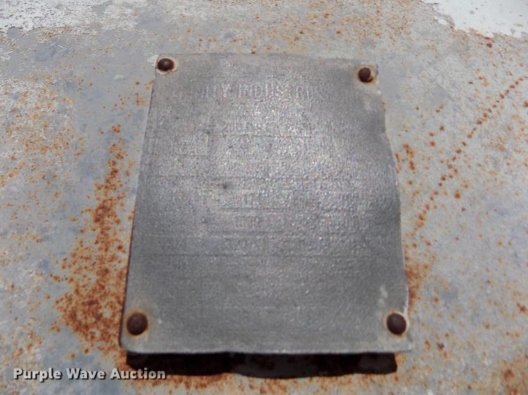 image for item FN9526 (2) Trinity anhydrous ammonia tanks