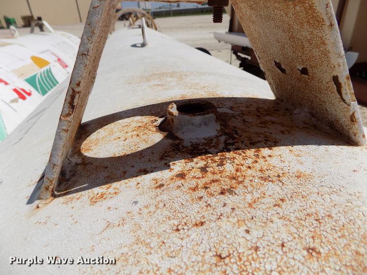 image for item FN9526 (2) Trinity anhydrous ammonia tanks