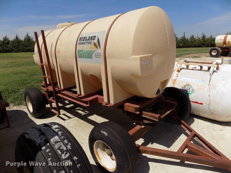 image for item FN9527 Fertilizer nurse tank trailer